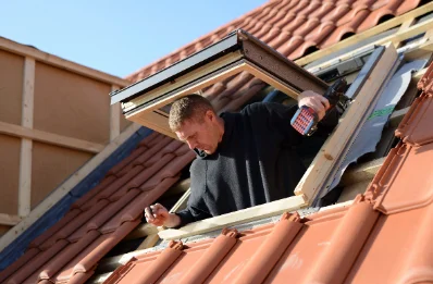 Pose de fenêtres de toit Velux à Silhac